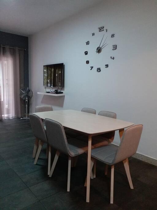 Beachfront Apartment Flic-en-Flacq Екстериор снимка
