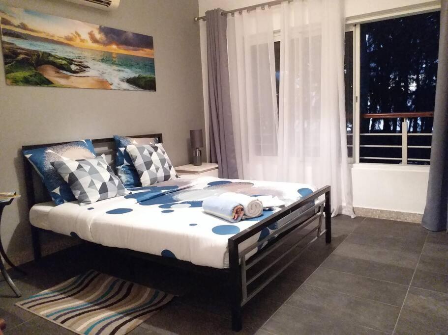 Beachfront Apartment Flic-en-Flacq Екстериор снимка
